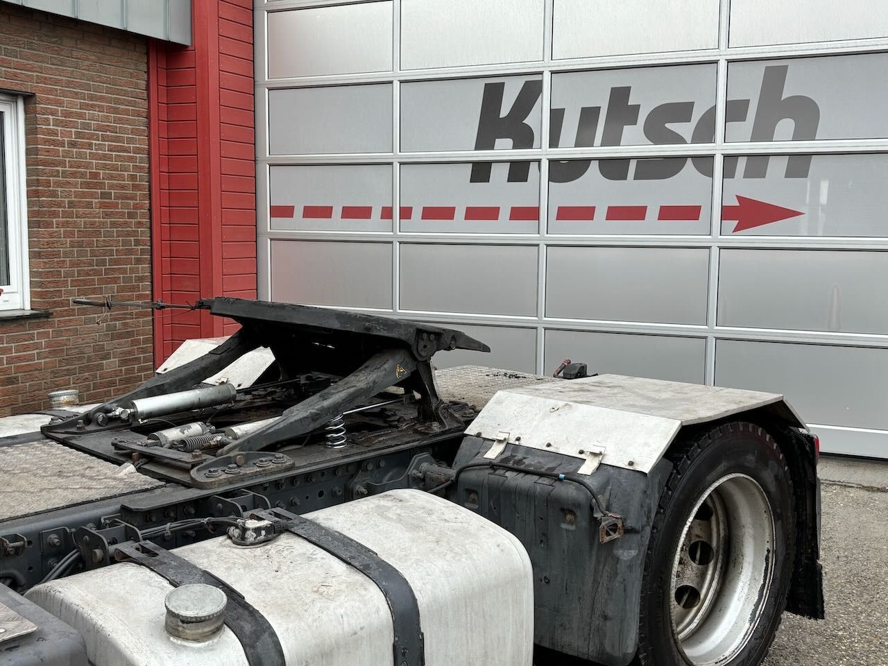 Fahrzeugabbildung Renault Premium 450 verstellbare Sattelplatte, AHK