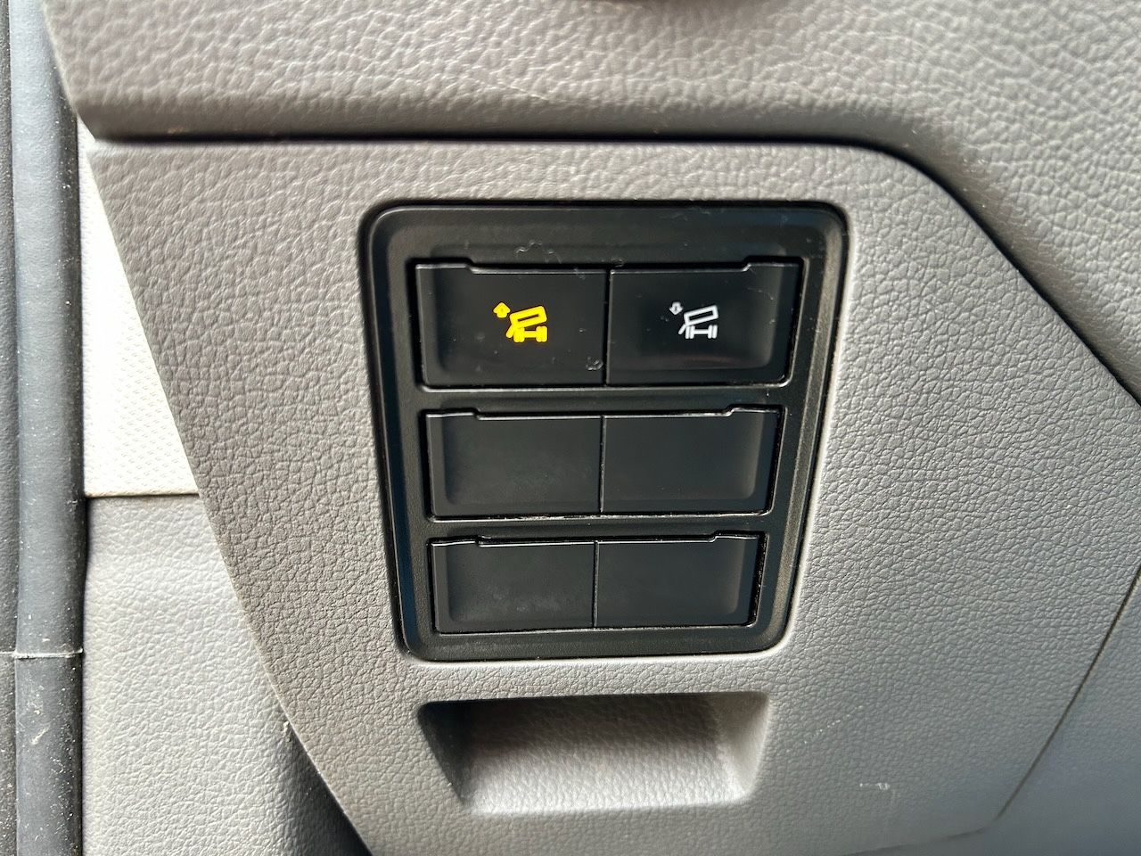 Fahrzeugabbildung Volkswagen Crafter 3 Seiten Kipper  35 DOKA lang 4MOTION,