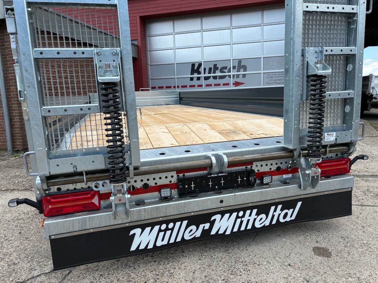 Fahrzeugabbildung Müller-Mitteltal ETÜ-TA-R 11,9 Tieflader, LED, Rundumleuchte