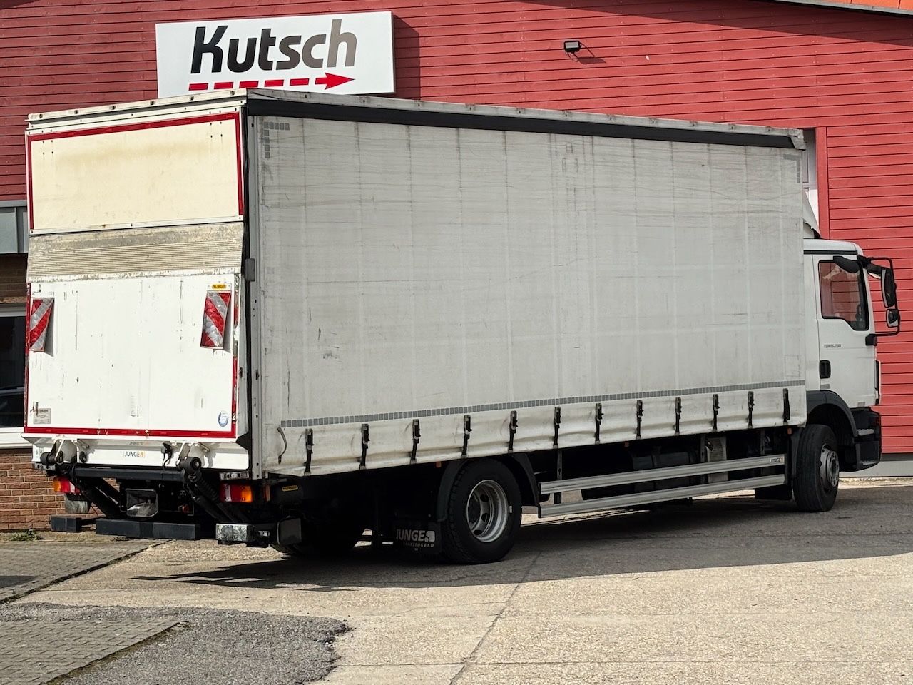 Fahrzeugabbildung MAN TGM 15.250 BL Pritsche/Lbw, Edscha,