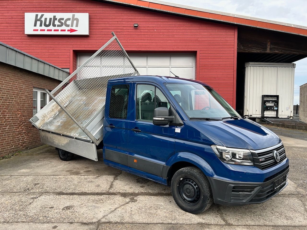 Fahrzeugabbildung Volkswagen Crafter 3 Seiten Kipper  35 DOKA Allrad
