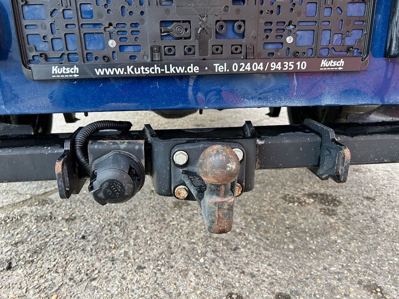 Fahrzeugabbildung Volkswagen Crafter 3 Seiten Kipper  35 DOKA Allrad