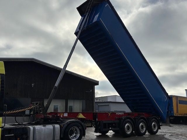 Fahrzeugabbildung Schmitz Cargobull Alumulde mit el, Cramaro, 34m³, Kunststoffbesch