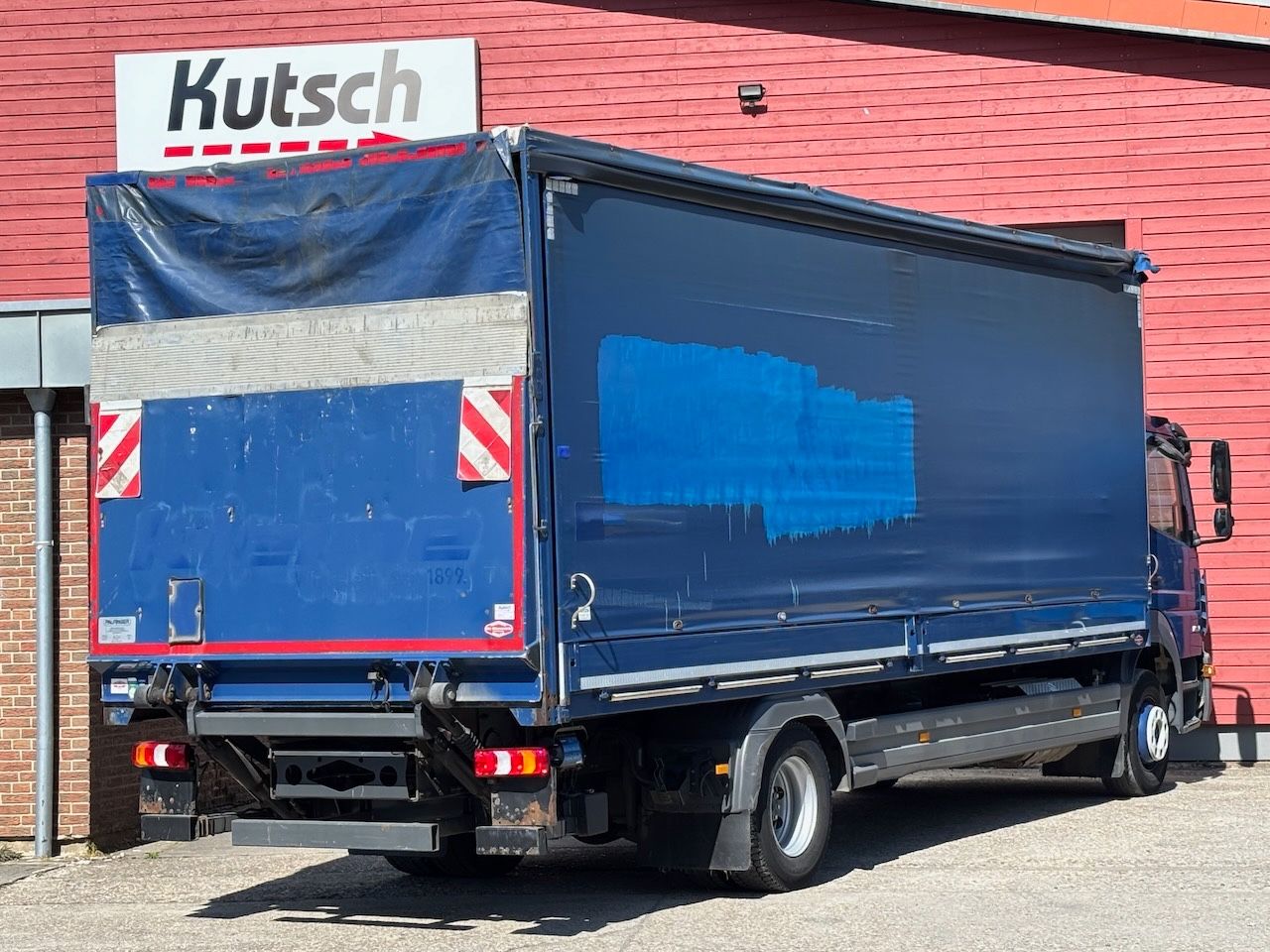 Fahrzeugabbildung Mercedes-Benz Atego 1521L Pritschenwagen/Lbw.