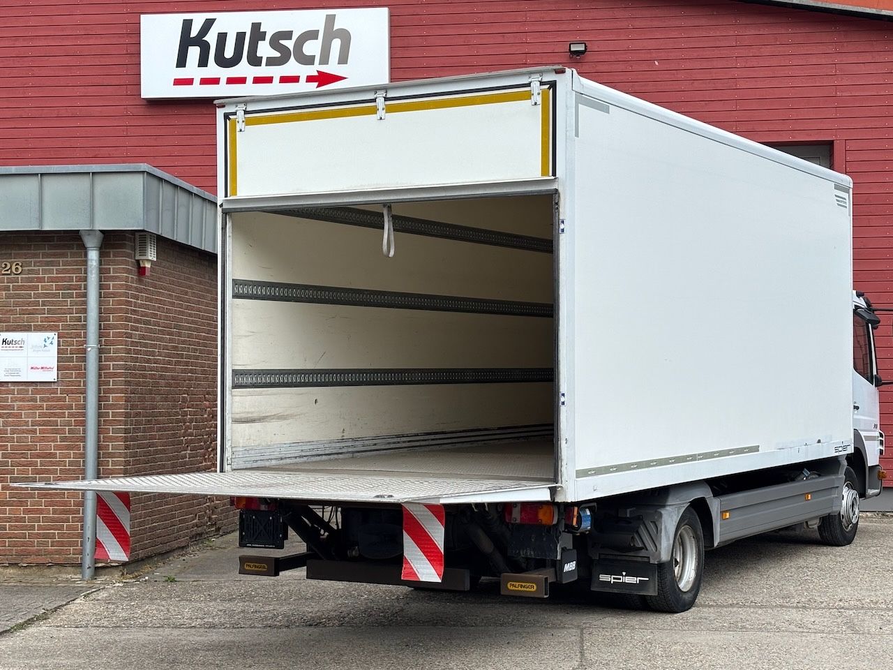 Fahrzeugabbildung Mercedes-Benz 818 L Atego mit Hebebühne, Klima, AHK