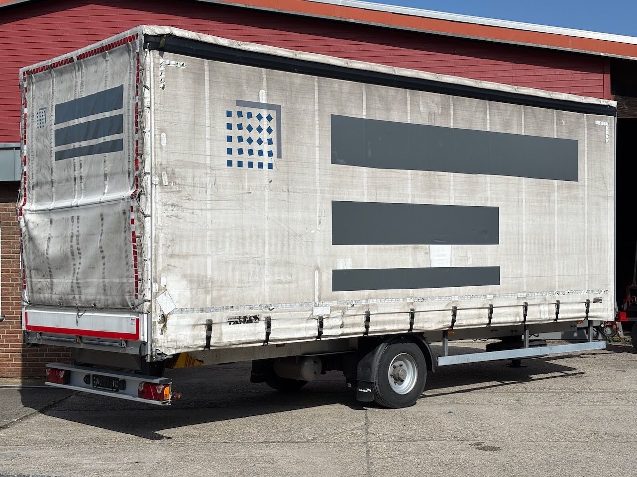 Fahrzeugabbildung Andere Tang 1achs Edscha, Schiebeplane 7,25m