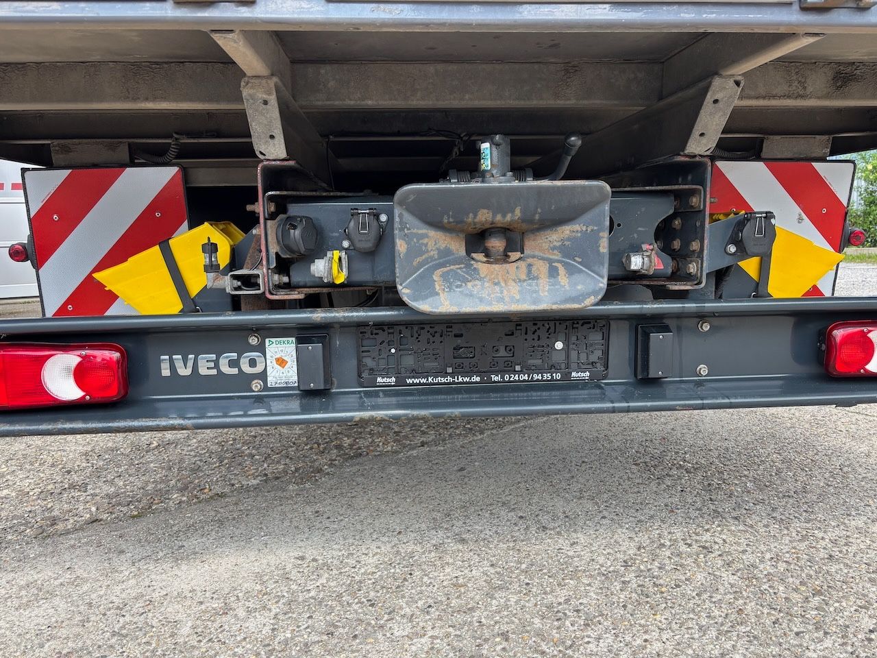 Fahrzeugabbildung Iveco ML140E25 offene Pritsche, AHK