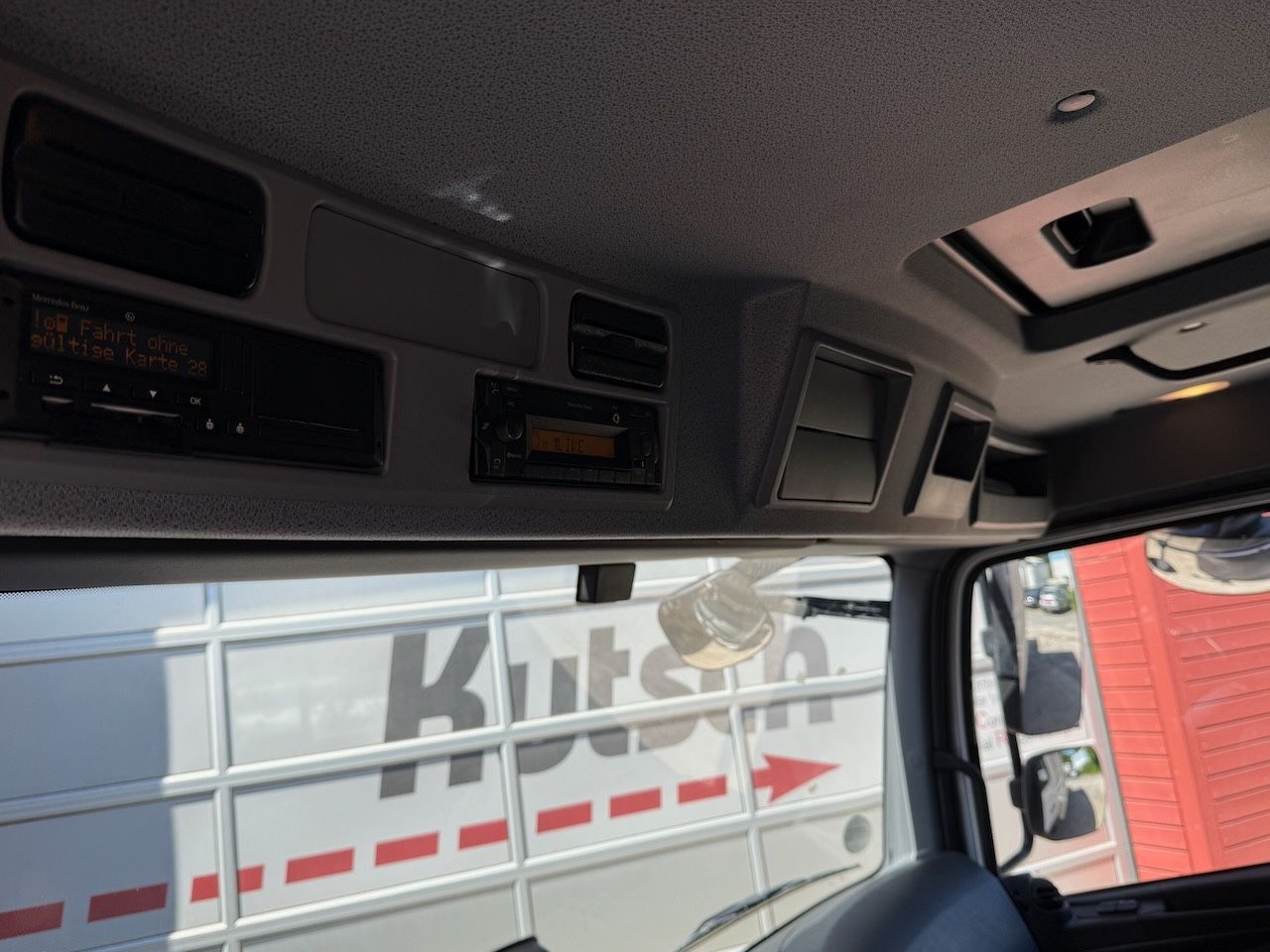Fahrzeugabbildung Mercedes-Benz Atego 818L Plane, Ladebordwand, Klima, AHK