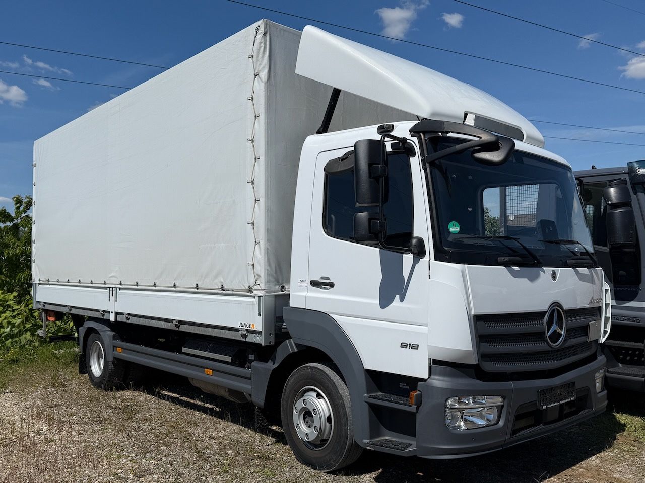Fahrzeugabbildung Mercedes-Benz Atego 818L Plane, Ladebordwand, Klima, AHK