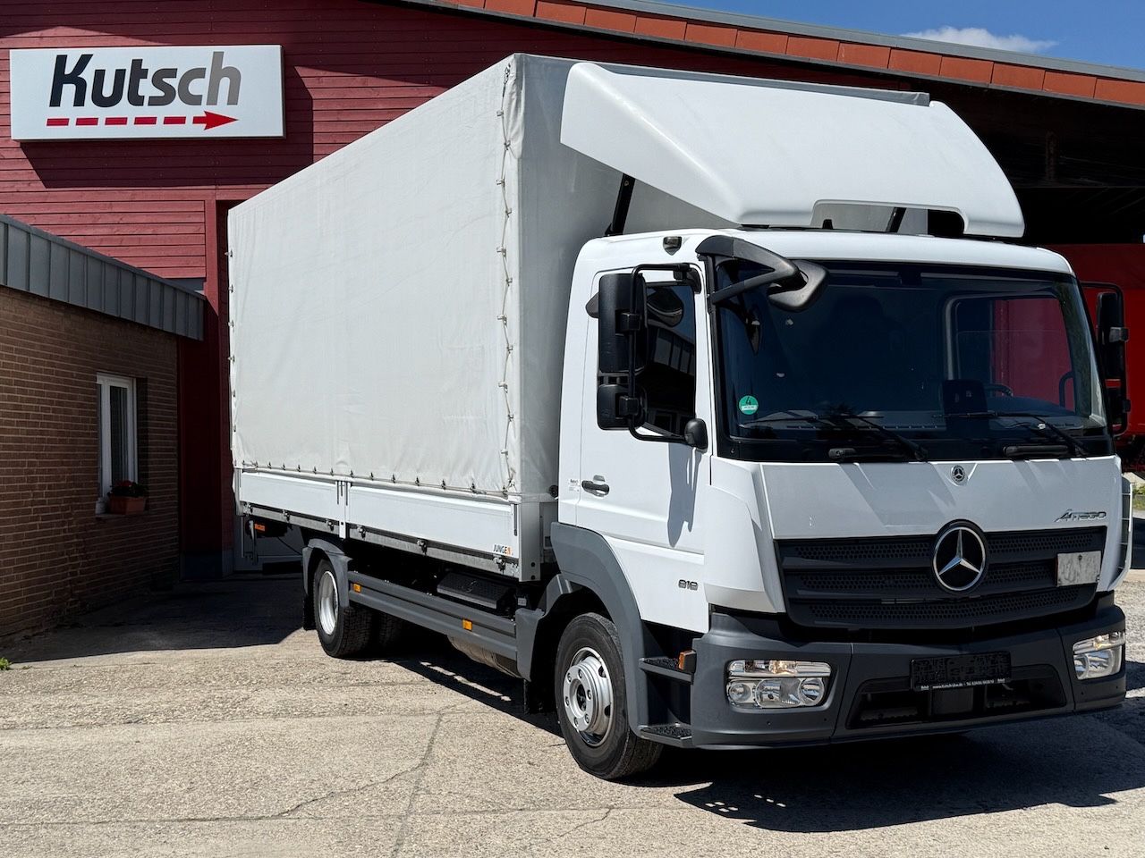 Fahrzeugabbildung Mercedes-Benz Atego 818L Plane, Ladebordwand, Klima, AHK