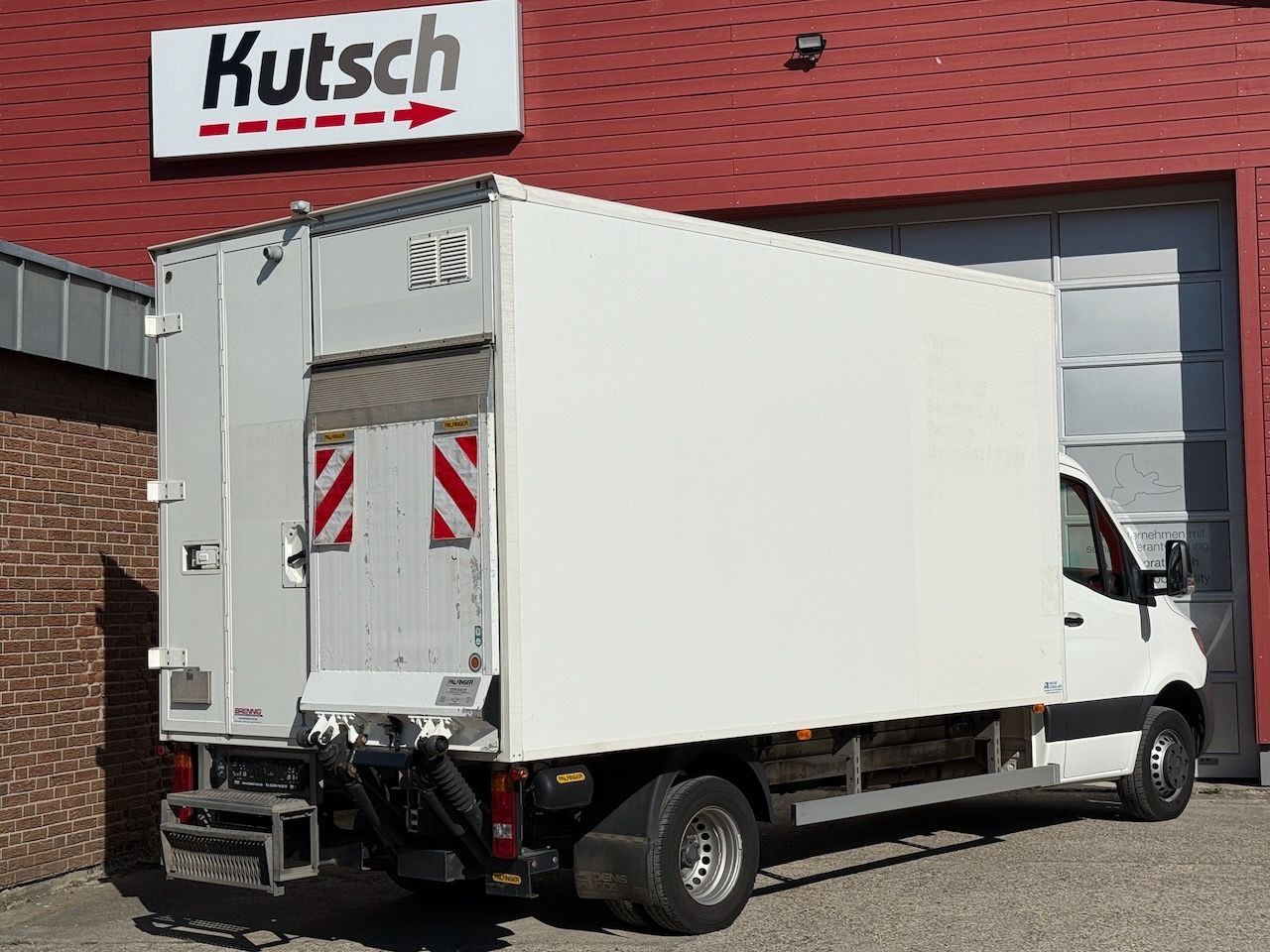 Fahrzeugabbildung Mercedes-Benz Sprinter III Koffer 514 CDI Ladebordwand