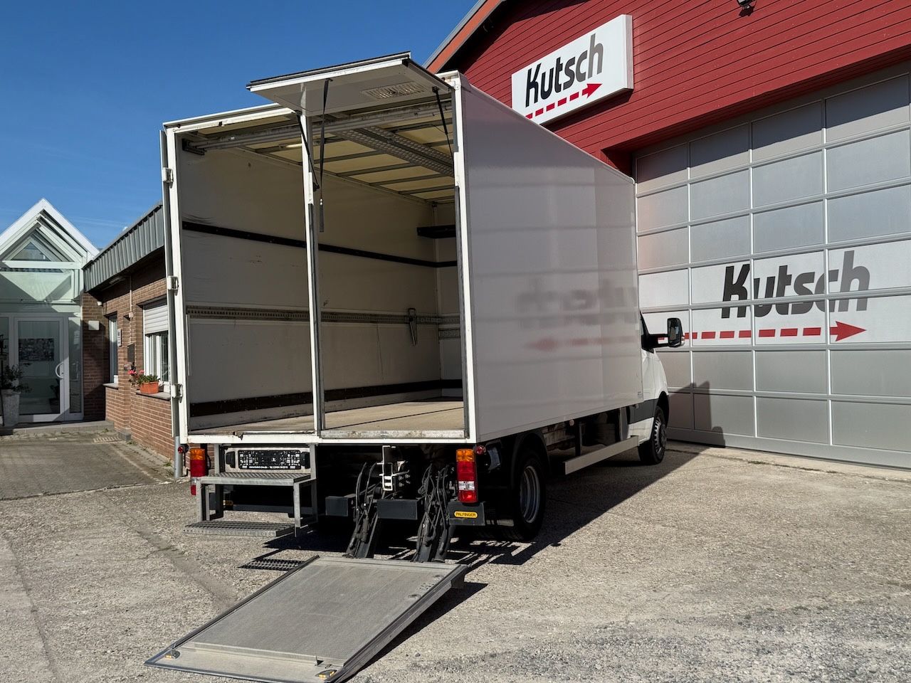 Fahrzeugabbildung Mercedes-Benz Sprinter III Koffer 514 CDI Ladebordwand