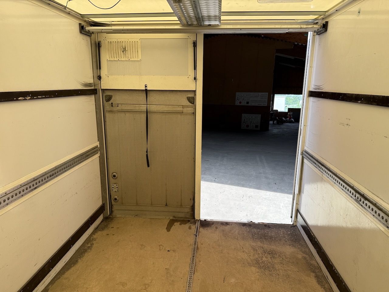 Fahrzeugabbildung Mercedes-Benz Sprinter III Koffer 514 CDI Ladebordwand