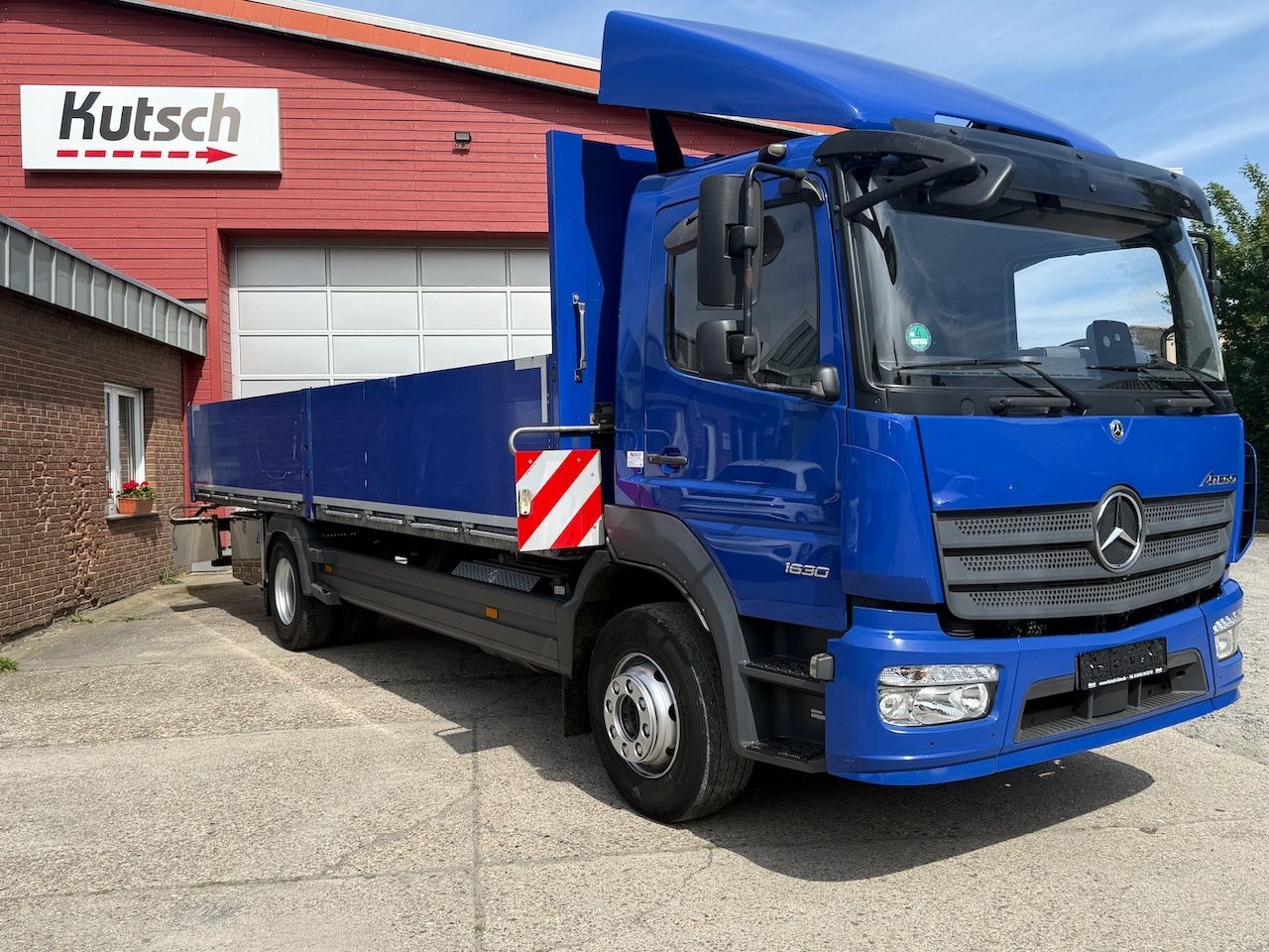 Fahrzeugabbildung Mercedes-Benz MB Atego 1630L / 1530L offene Pritsche