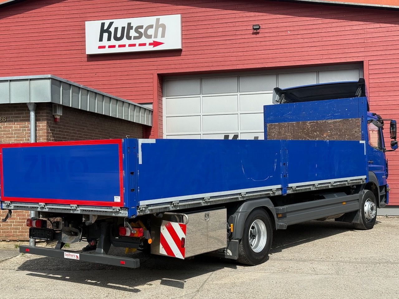 Fahrzeugabbildung Mercedes-Benz MB Atego 1630L / 1530L offene Pritsche