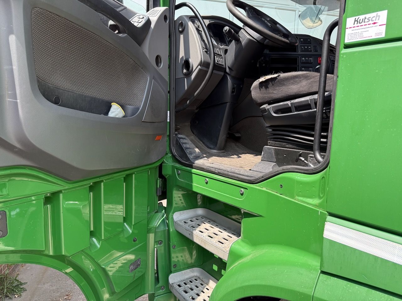 Fahrzeugabbildung DAF XF 460 SpaceCab, Edscha, Lenkachse, Intarder