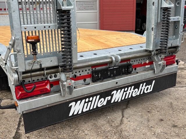 Fahrzeugabbildung Müller-Mitteltal ETÜTAR 14,4  Plateau, LED  Runduml. Containerver