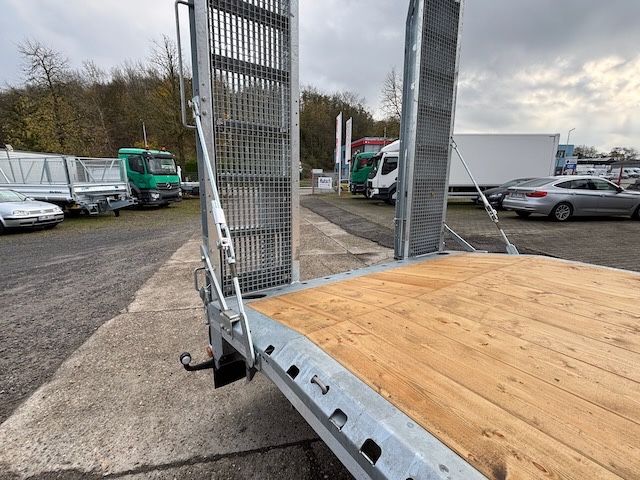 Fahrzeugabbildung Müller-Mitteltal ETÜTAR 14,4  Plateau, LED  Runduml. Containerver