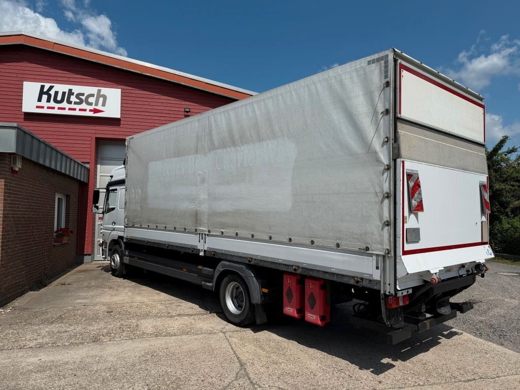 Fahrzeugabbildung Mercedes-Benz Atego 1530L gr. Fhs. Pritsche / Plane + LBW