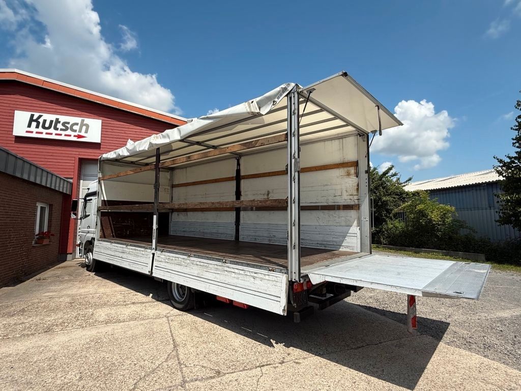 Fahrzeugabbildung Mercedes-Benz Atego 1530L gr. Fhs. Pritsche / Plane + LBW