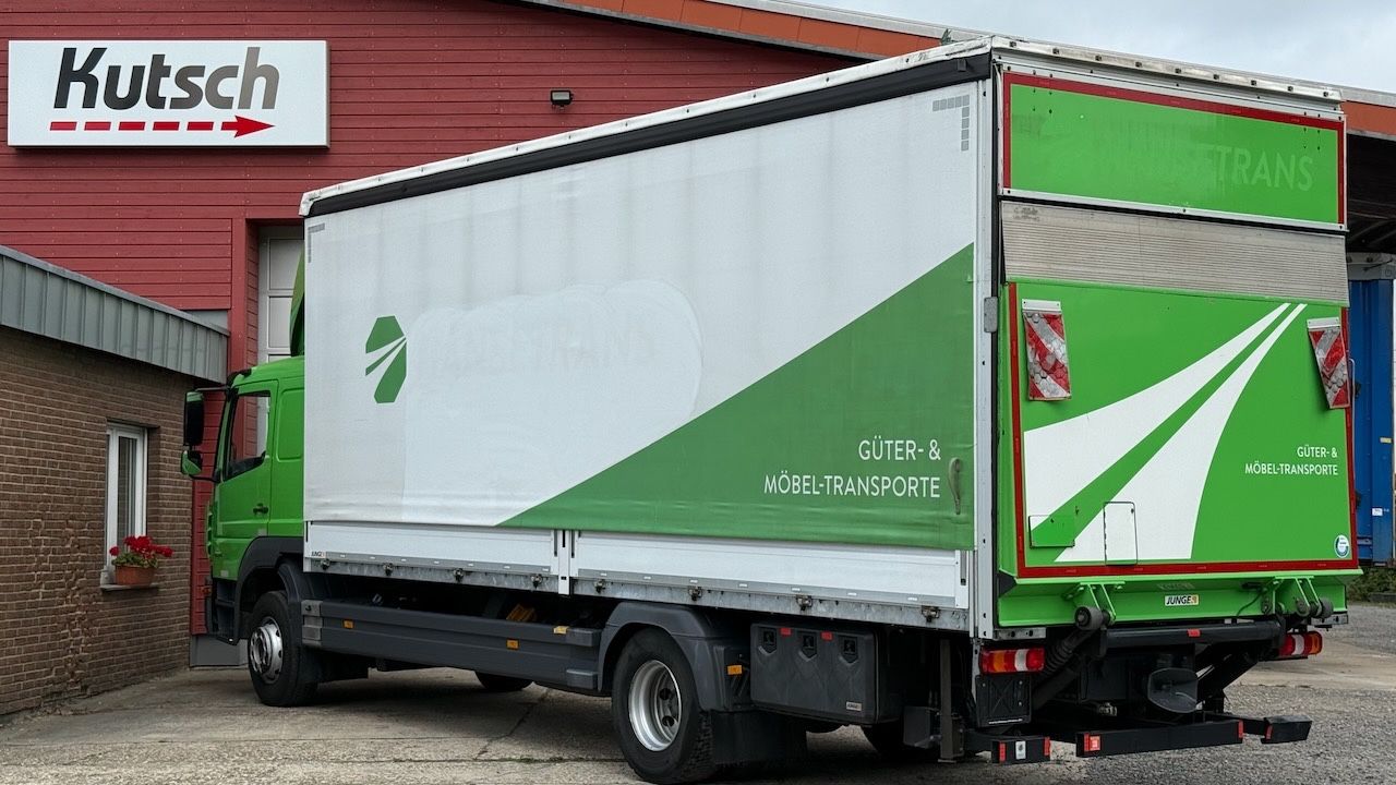 Fahrzeugabbildung Mercedes-Benz Atego 1624L Pritsche/Plane, Ladebordwand
