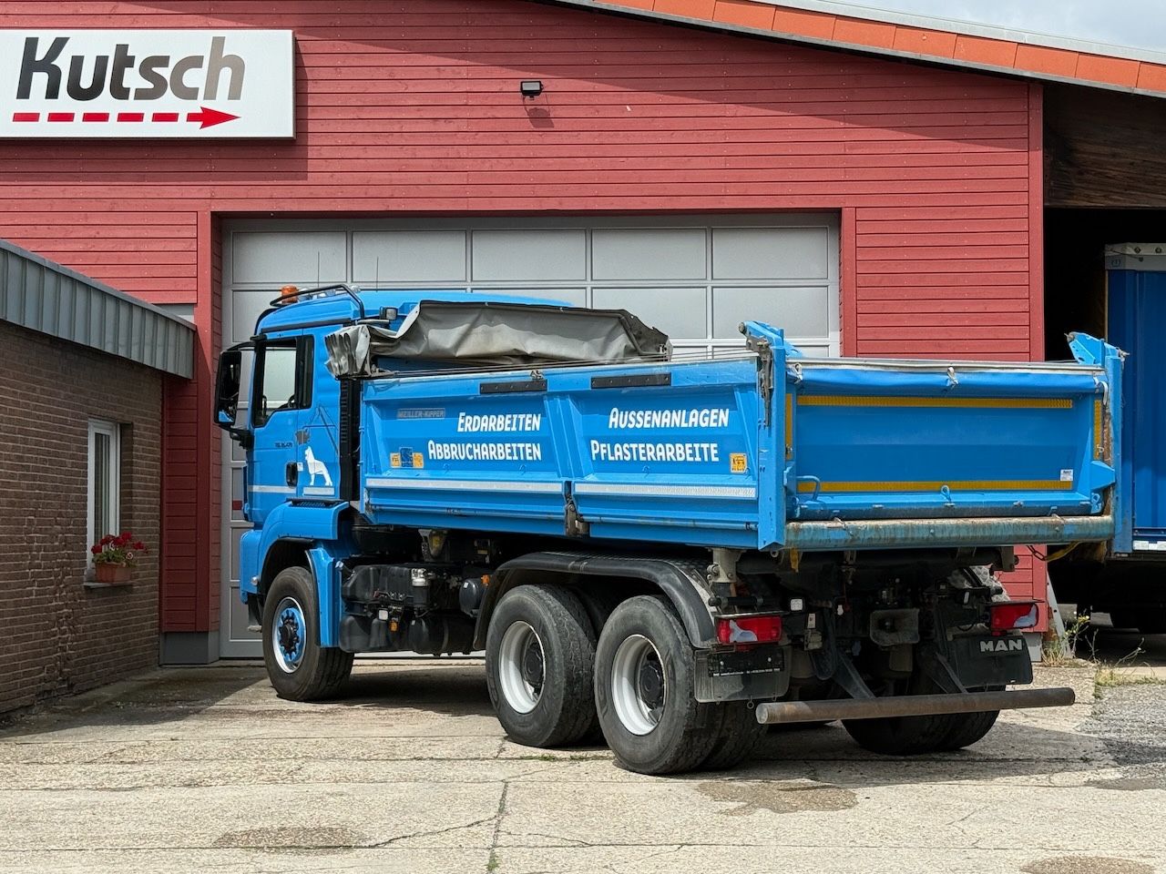 Fahrzeugabbildung MAN TGS 26.470BL 6x6H, el. Plane, Bordm, Schneepl.