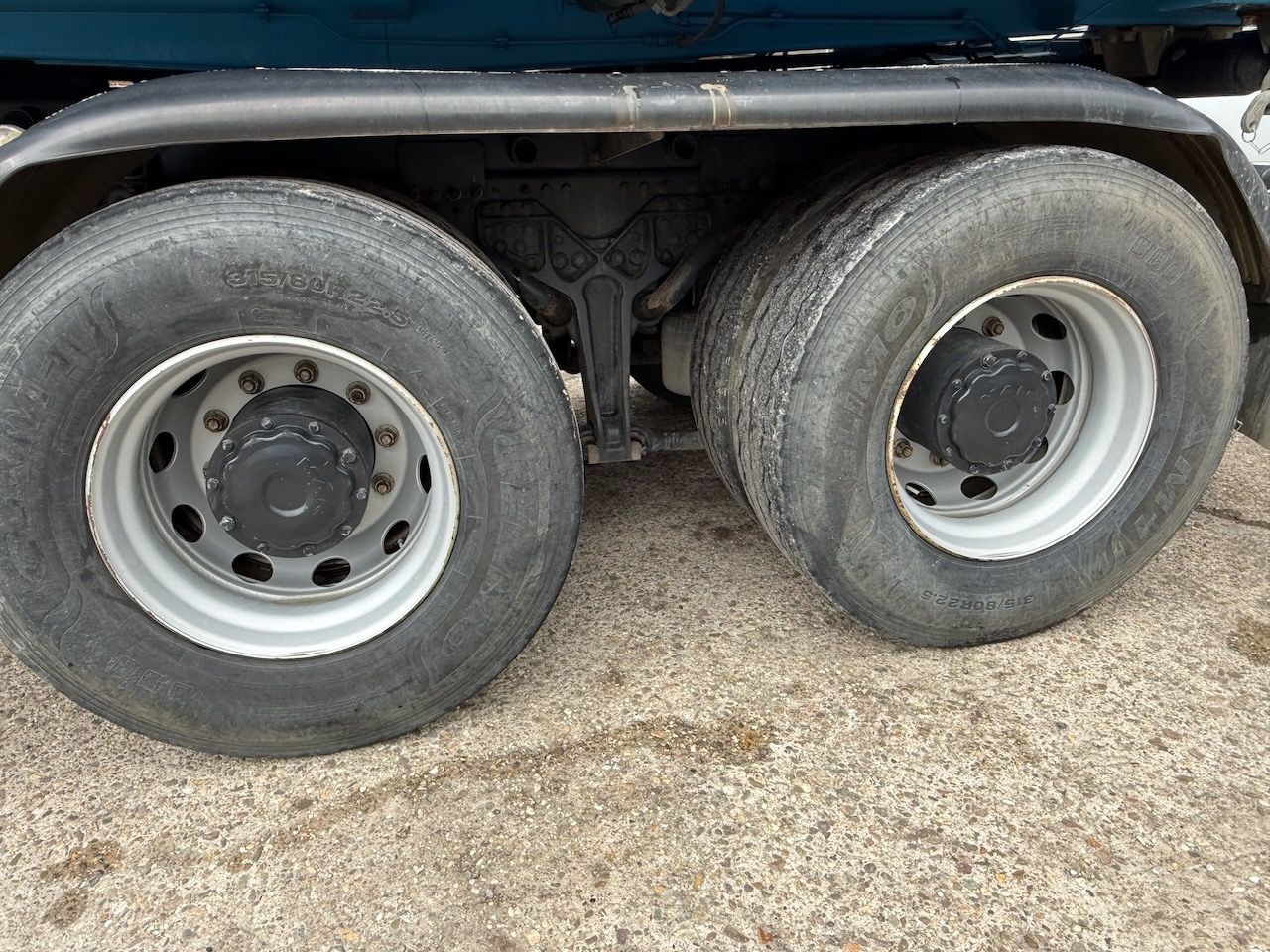 Fahrzeugabbildung MAN TGS 26.470BL 6x6H, el. Plane, Bordm, Schneepl.