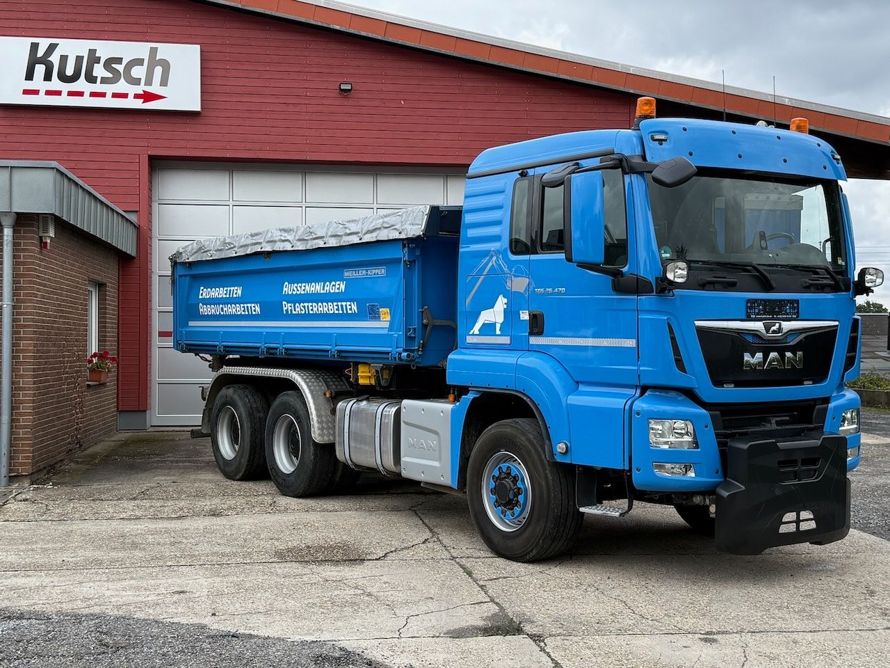 Fahrzeugabbildung MAN TGS 26.470BL 6x6H, el. Plane, Bordm, Schneepl.