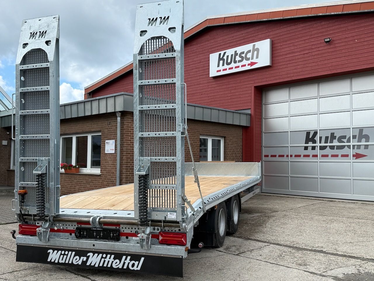 Fahrzeugabbildung Müller-Mitteltal ETÜTAR 14,4  Tieflader, LED,  Runduml. RDÜ