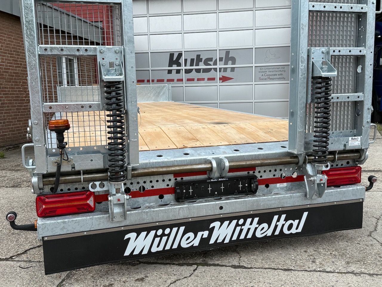 Fahrzeugabbildung Müller-Mitteltal ETÜTAR 14,4  Tieflader, LED,  Runduml. RDÜ