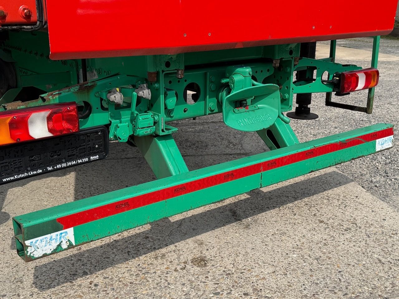 Fahrzeugabbildung Mercedes-Benz MB 1832L + Palfinger PK 12001L Heckkran