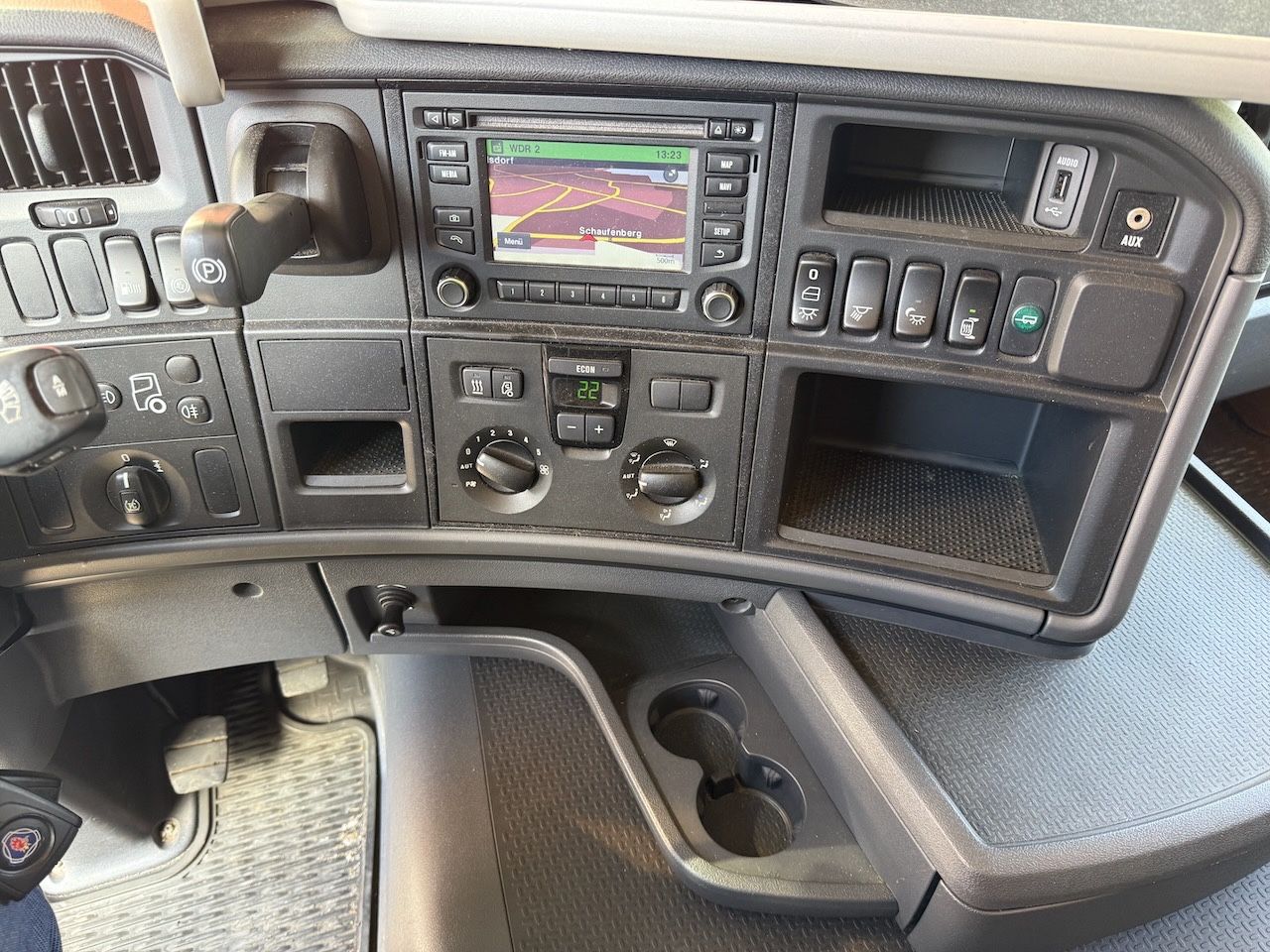 Fahrzeugabbildung Scania G410 /4x2/ Jumbozug mit durchladbarem Anh.