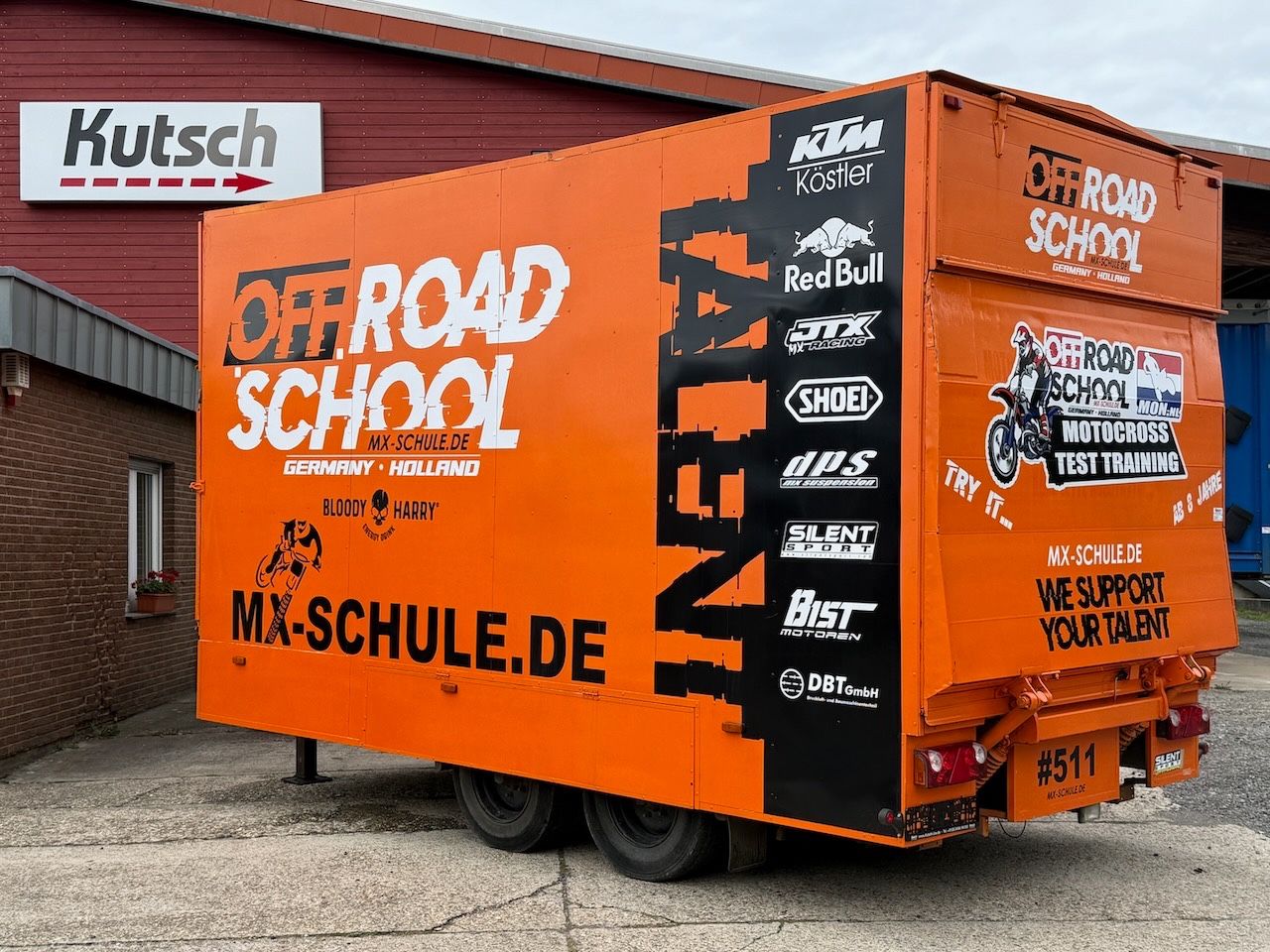 Fahrzeugabbildung Andere Tang Koffer Lbw., Schausteller,