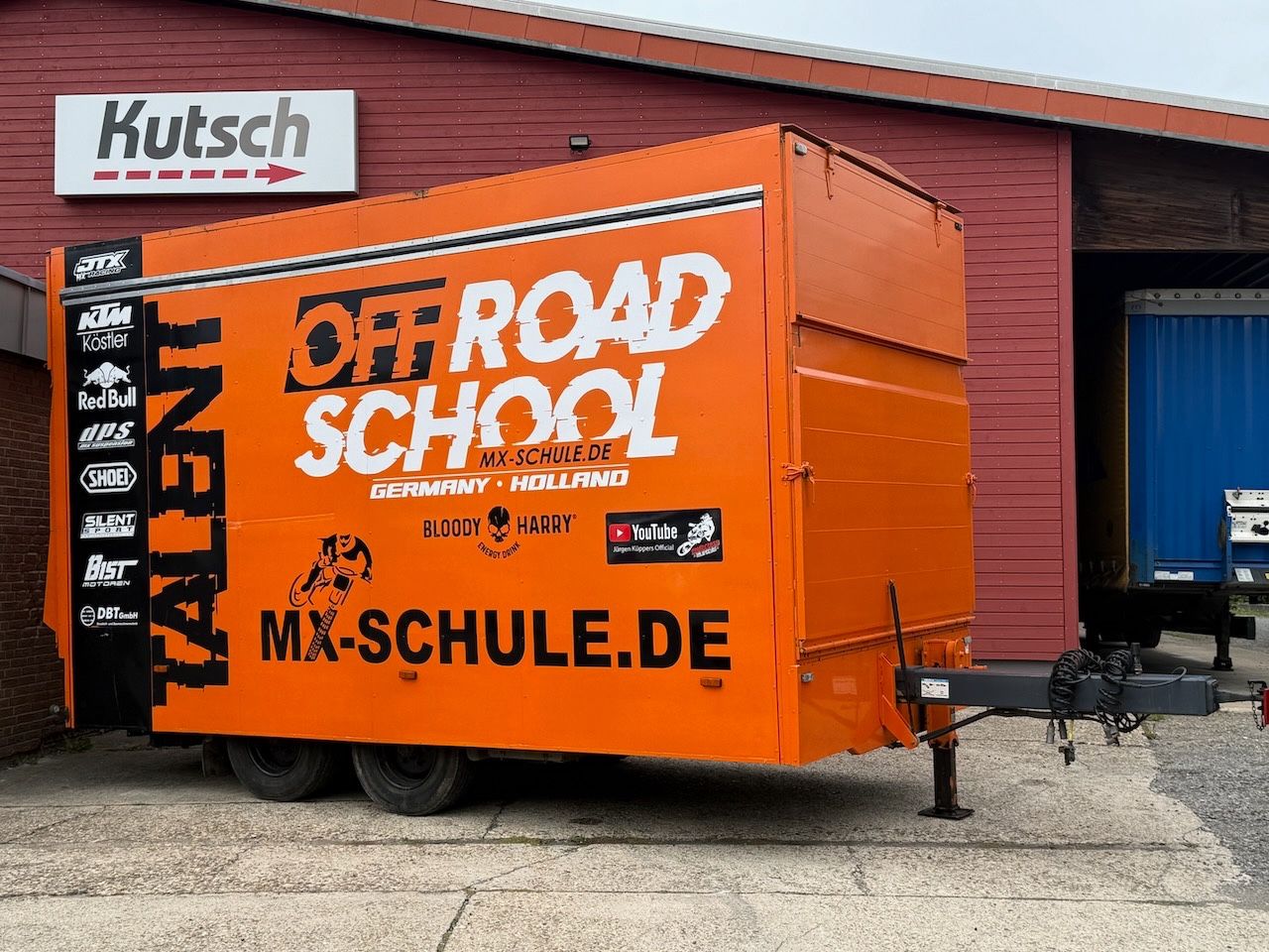 Fahrzeugabbildung Andere Tang Koffer Lbw., Schausteller,