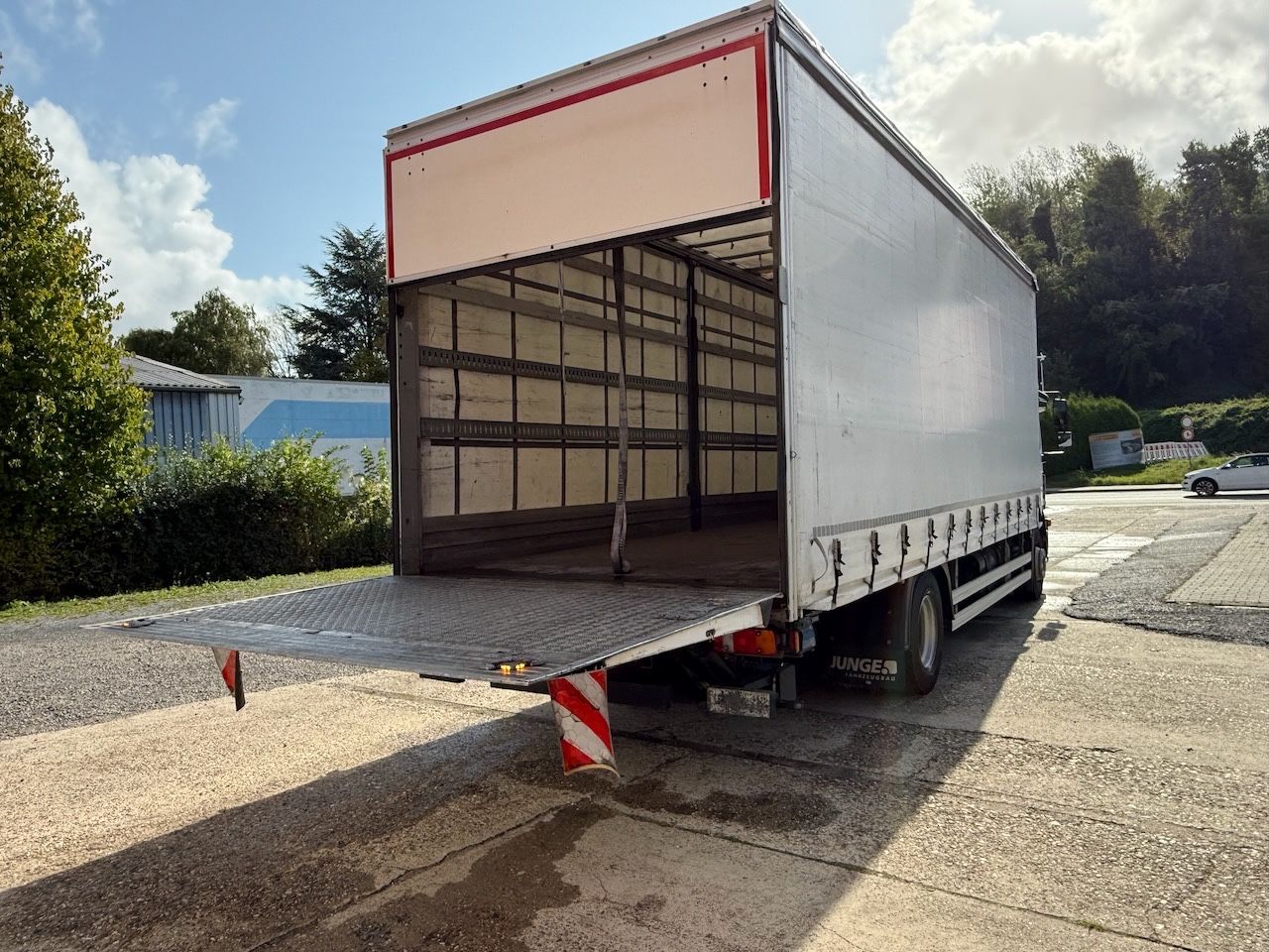 Fahrzeugabbildung MAN TGM 15.250 BL Pritsche/Lbw, Edscha,
