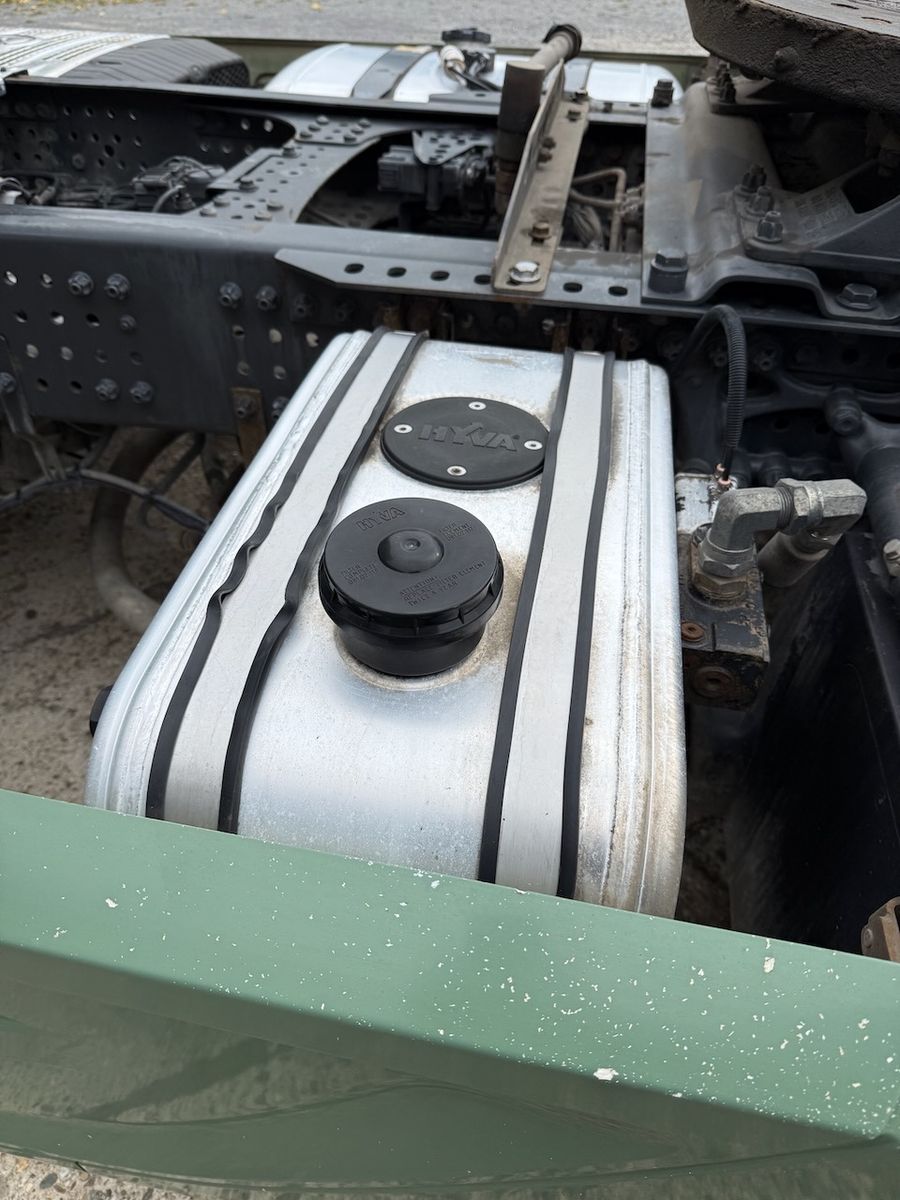 Fahrzeugabbildung Mercedes-Benz 1851 LLS Actros 5 mit Kipphydraulik