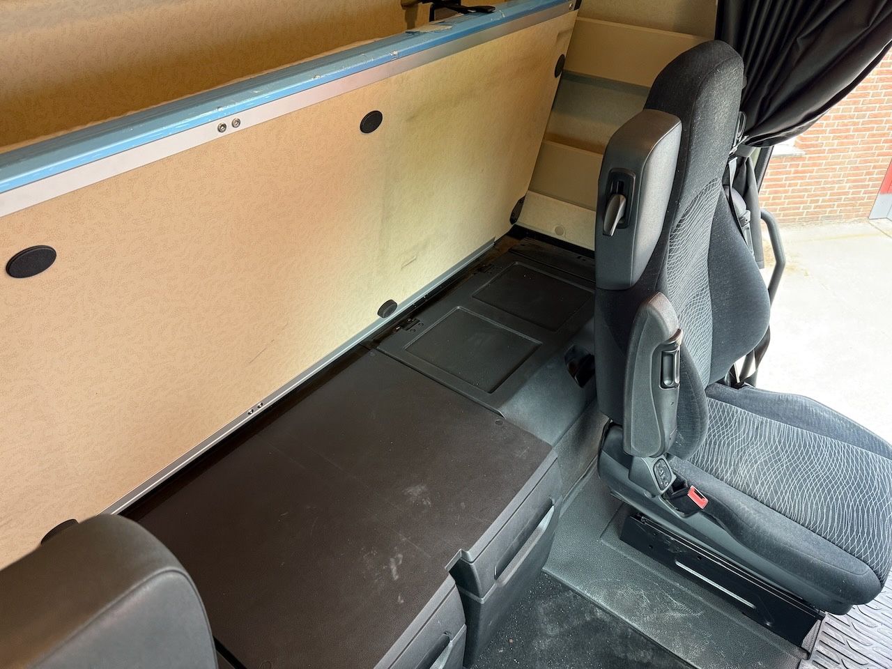 Fahrzeugabbildung Mercedes-Benz 1851 LLS Actros 5 mit Kipphydraulik