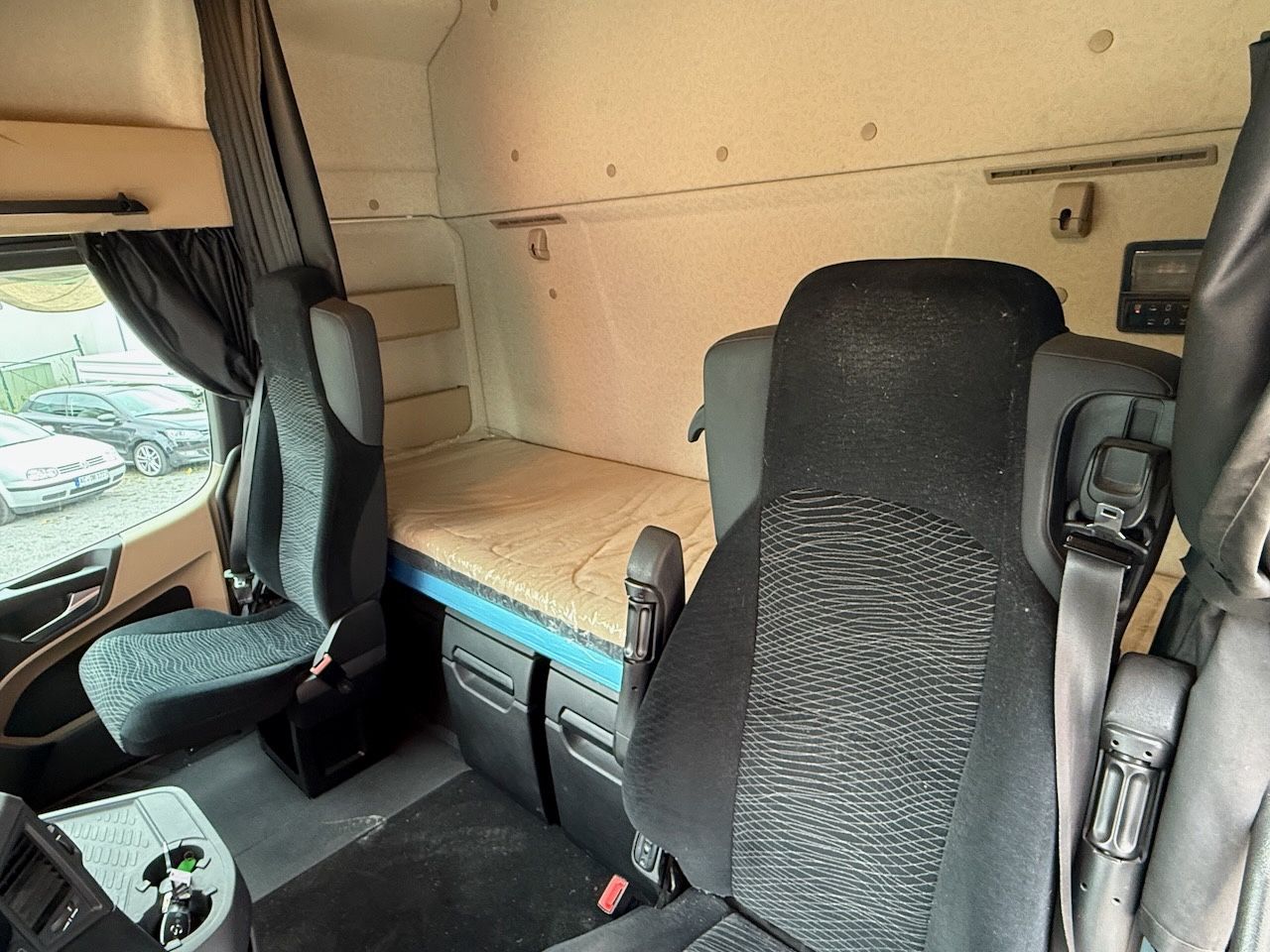 Fahrzeugabbildung Mercedes-Benz 1851 LLS Actros 5 mit Kipphydraulik