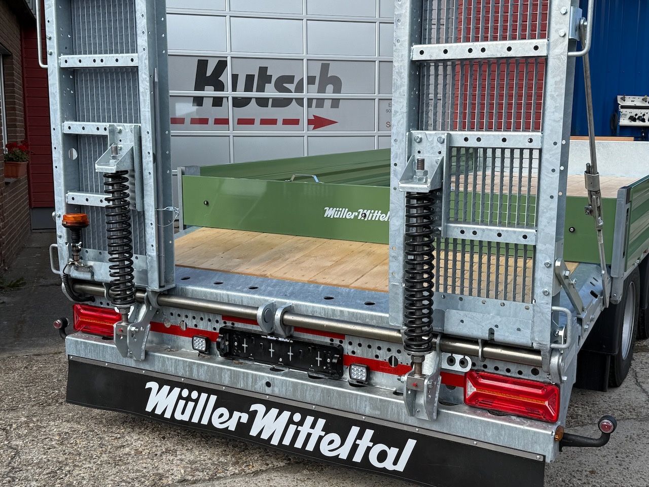 Fahrzeugabbildung Müller-Mitteltal Etütar 14,4 mit verkürzten Bordwänden
