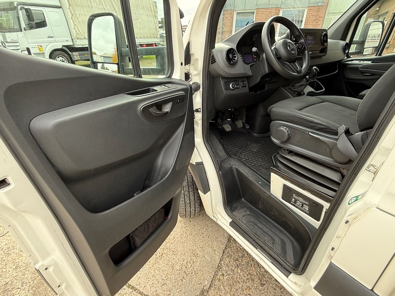 Fahrzeugabbildung Mercedes-Benz Sprinter 514 CDI Koffer/Lbw