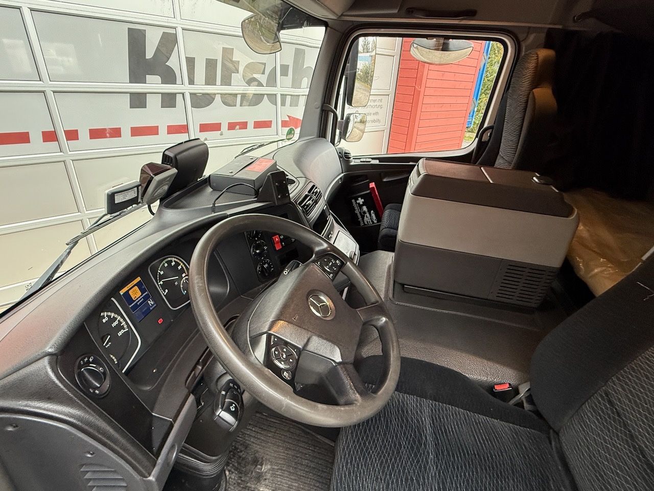 Fahrzeugabbildung Mercedes-Benz Atego 1530L Pritsche/Lbw. Hochdach
