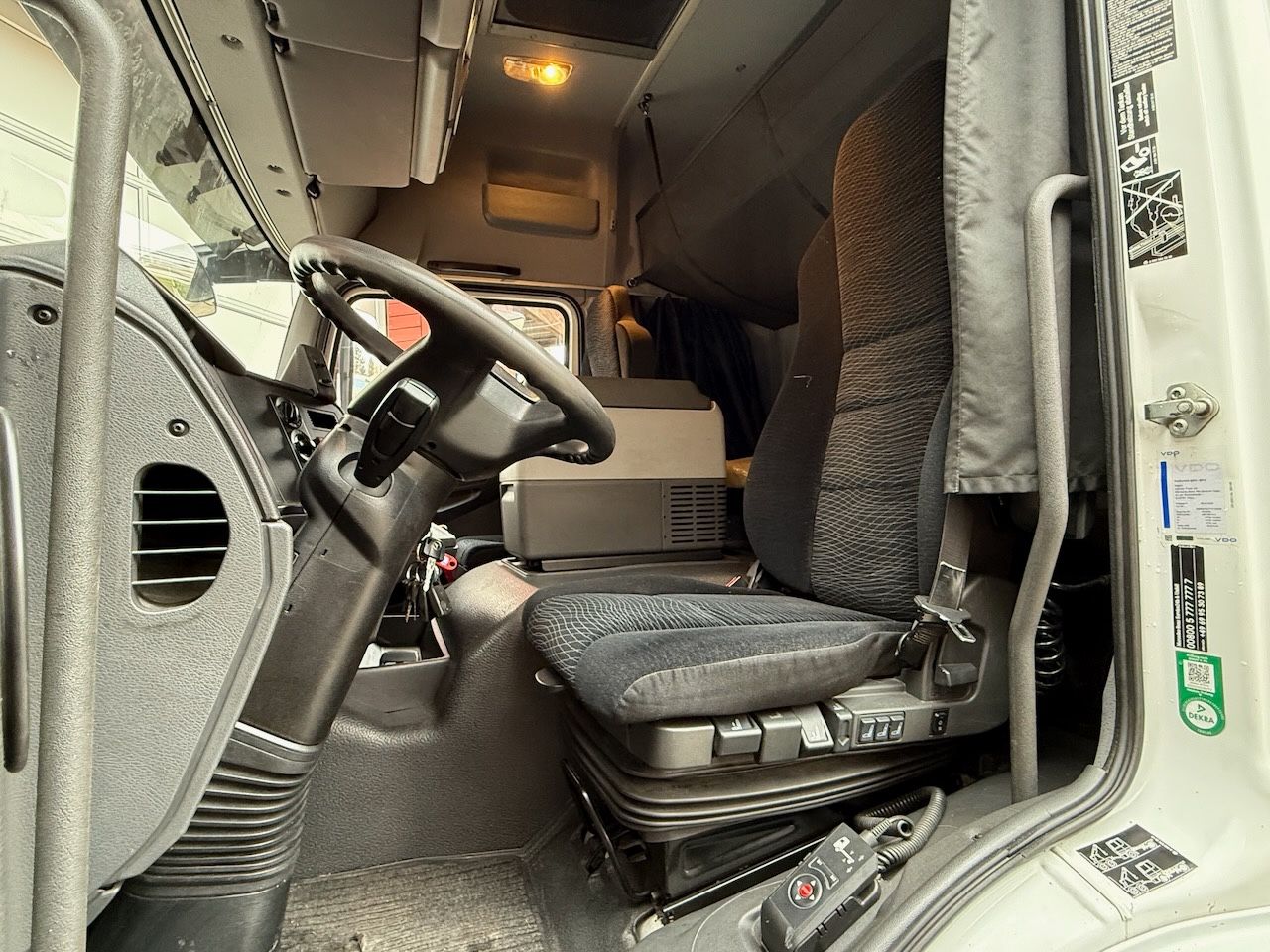 Fahrzeugabbildung Mercedes-Benz Atego 1530L Pritsche/Lbw. Hochdach