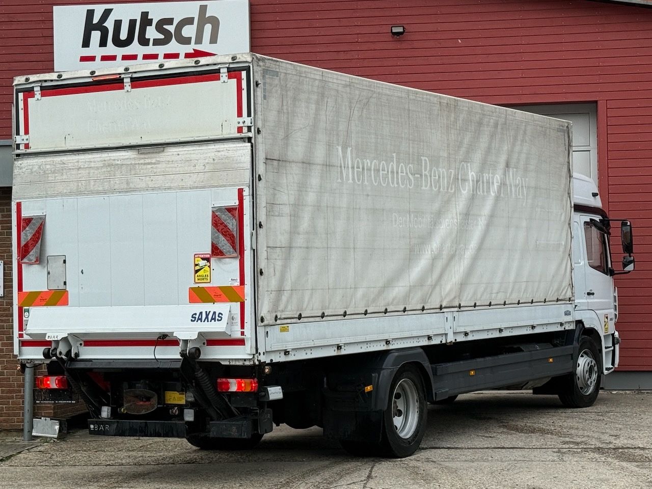 Fahrzeugabbildung Mercedes-Benz MB 1530L Atego Plane/Lbw., Hochdach,