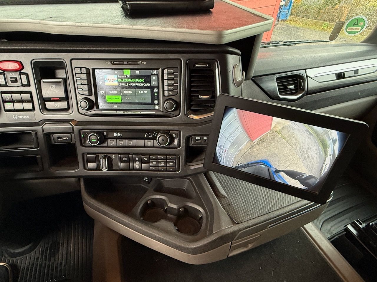 Fahrzeugabbildung Scania R450 /4x2/ BDF 6,10m Rahmen