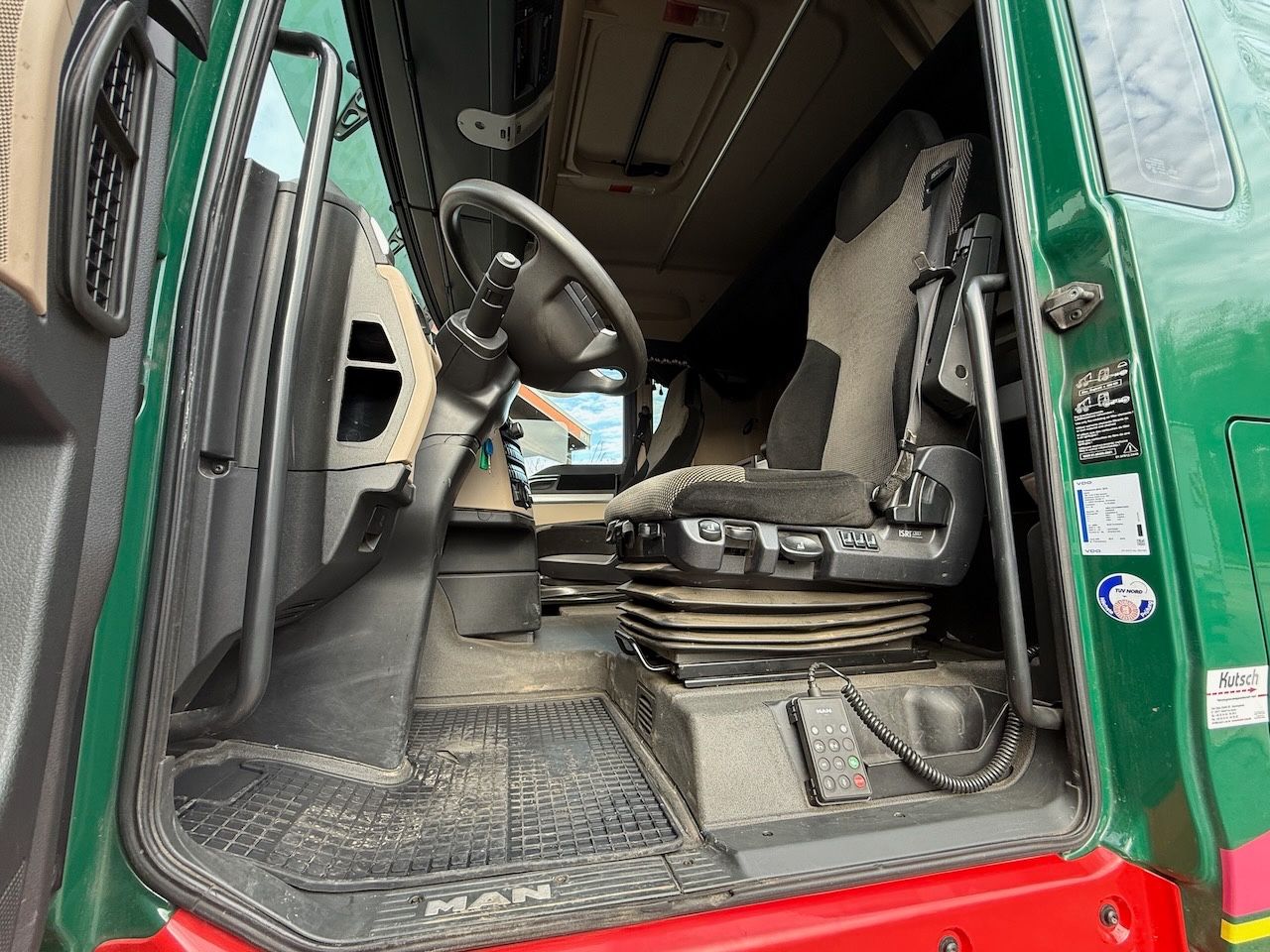 Fahrzeugabbildung MAN TGX 470 Hubsattelplatte, Intarder