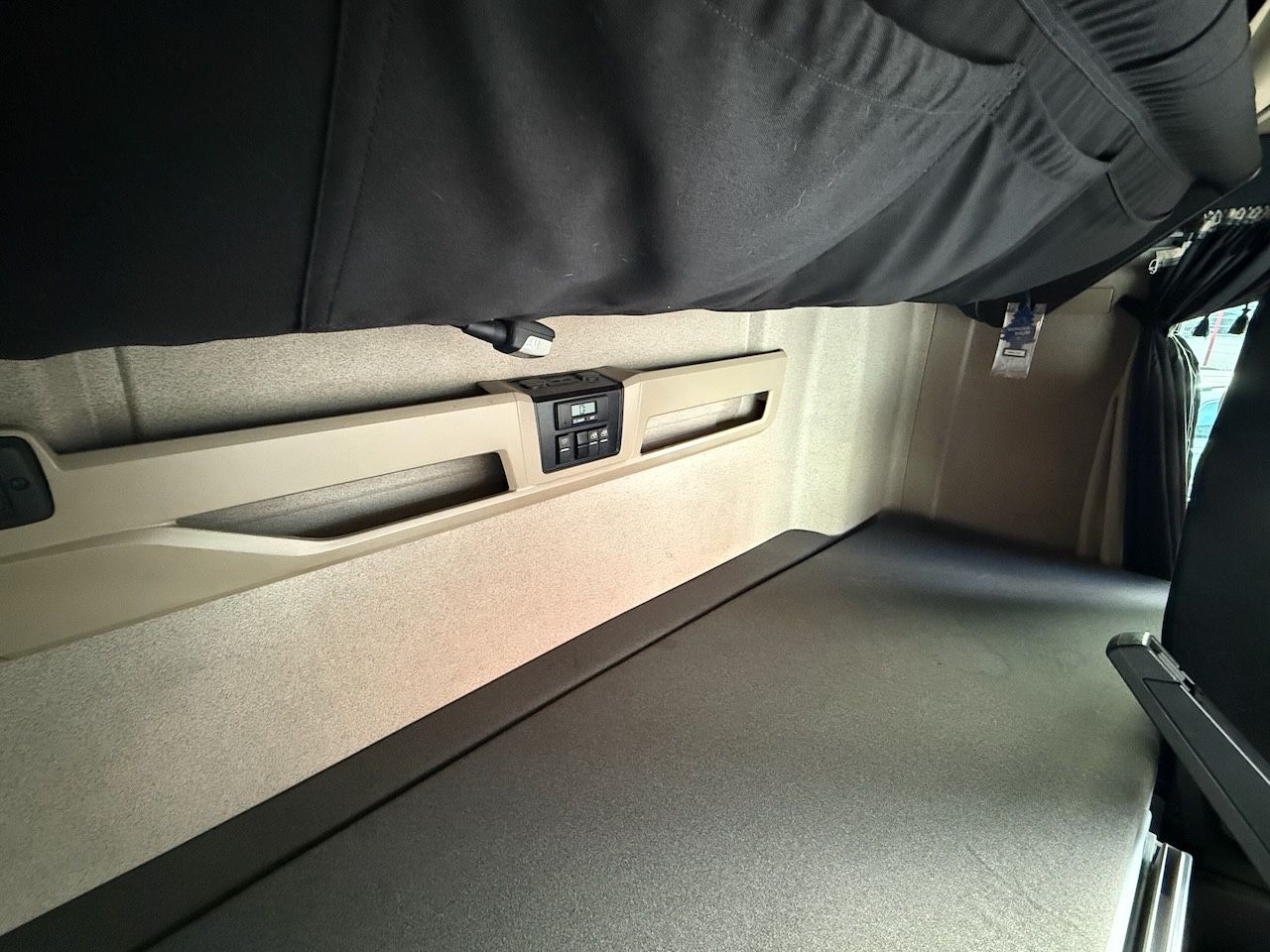 Fahrzeugabbildung MAN TGX 470 Hubsattelplatte, Intarder