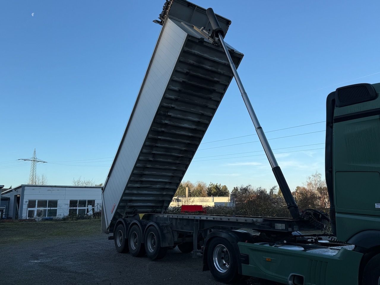 Fahrzeugabbildung Langendorf 32m Alu - Mulde, Camaro elektr.
