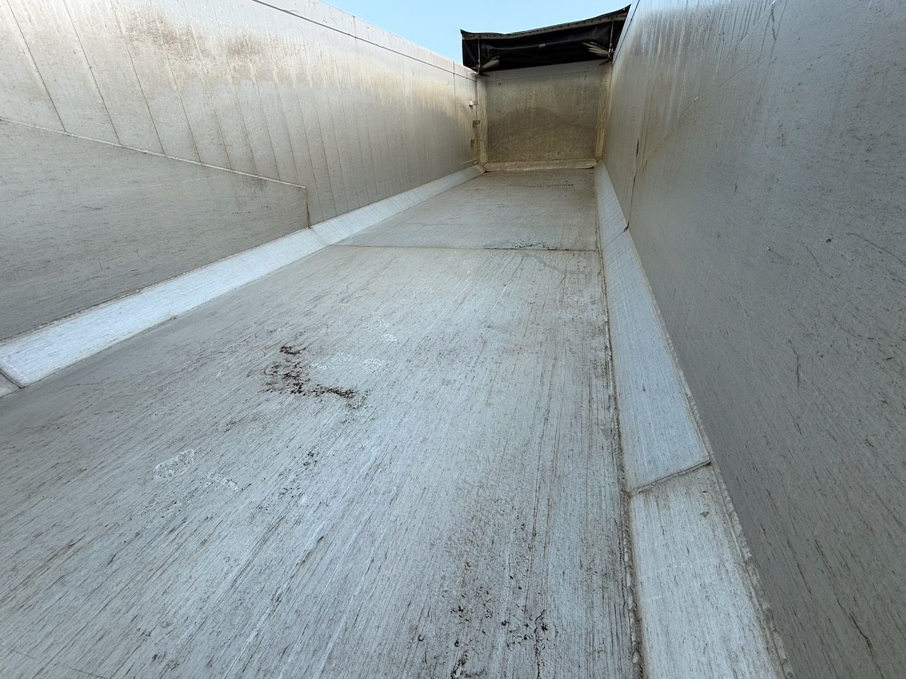 Fahrzeugabbildung Langendorf 32m Alu - Mulde, Camaro elektr.