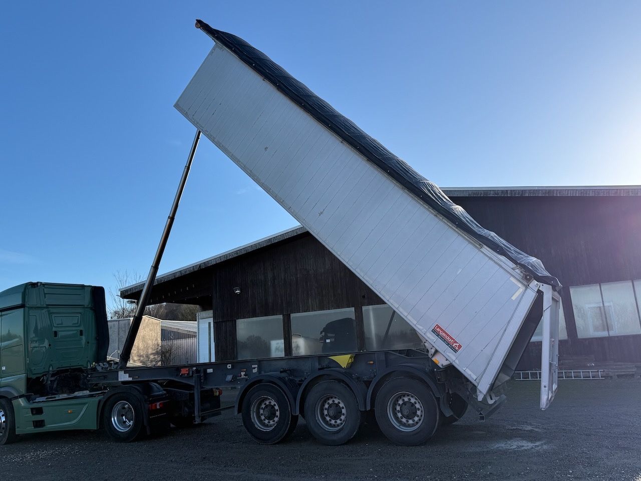 Fahrzeugabbildung Langendorf 32m Alu - Mulde, Camaro elektr.