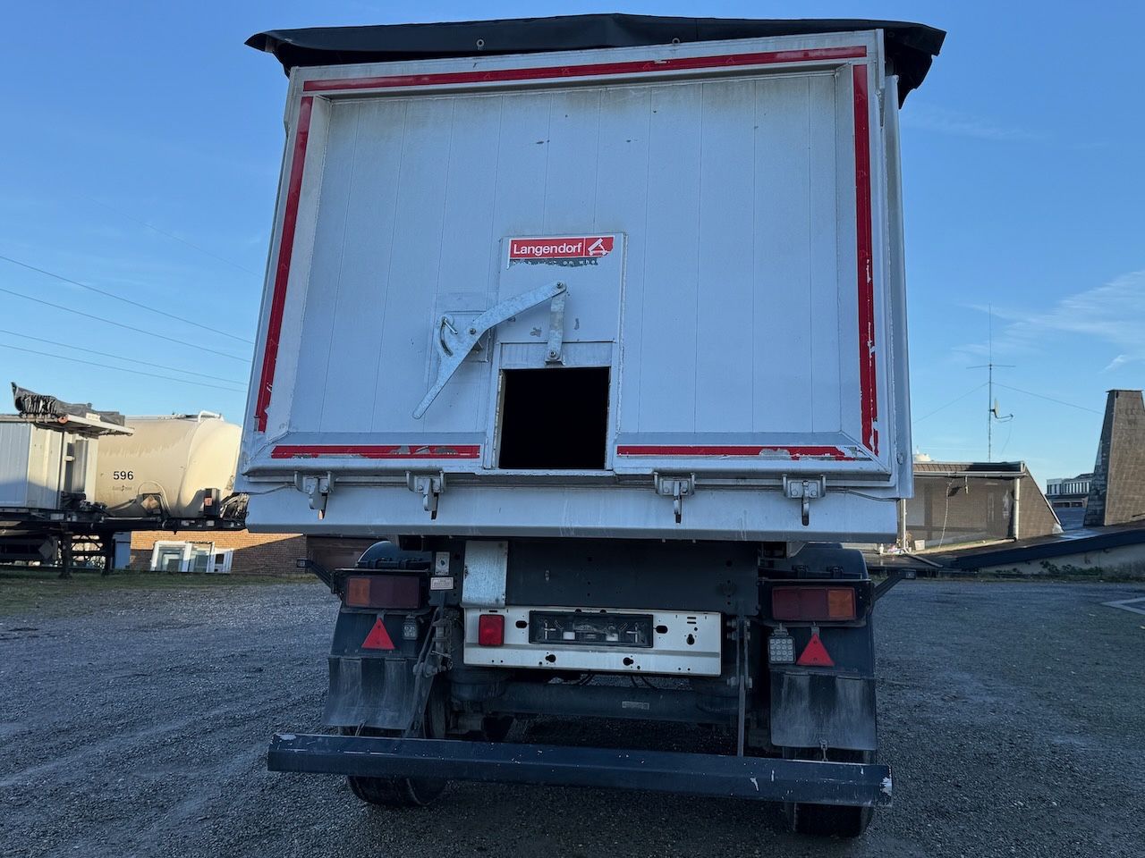 Fahrzeugabbildung Langendorf 32m Alu - Mulde, Camaro elektr.